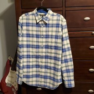 Banana Republic Long Sleeve Button Down Shirt